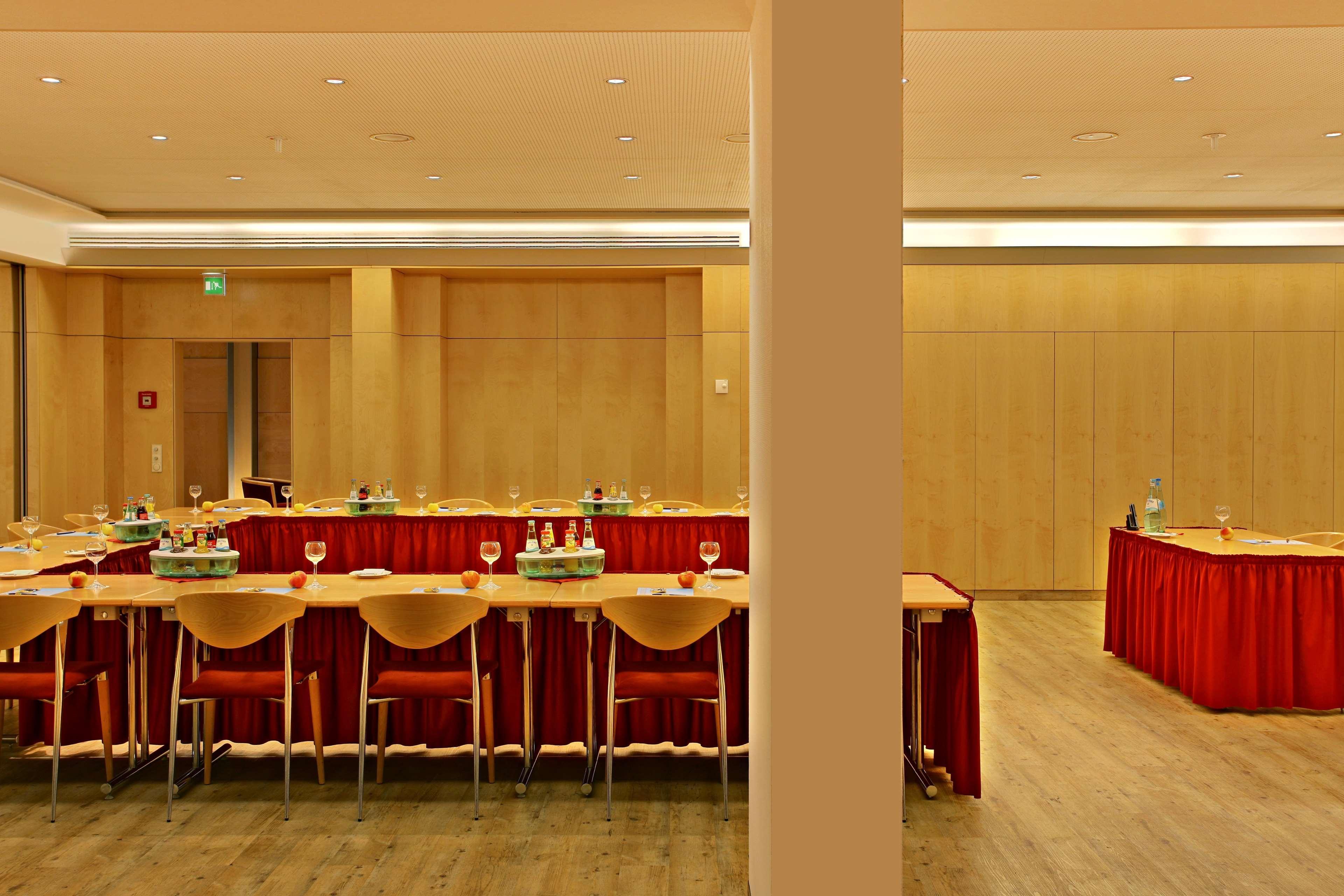 Best Western Hotel Sindelfingen City מראה חיצוני תמונה