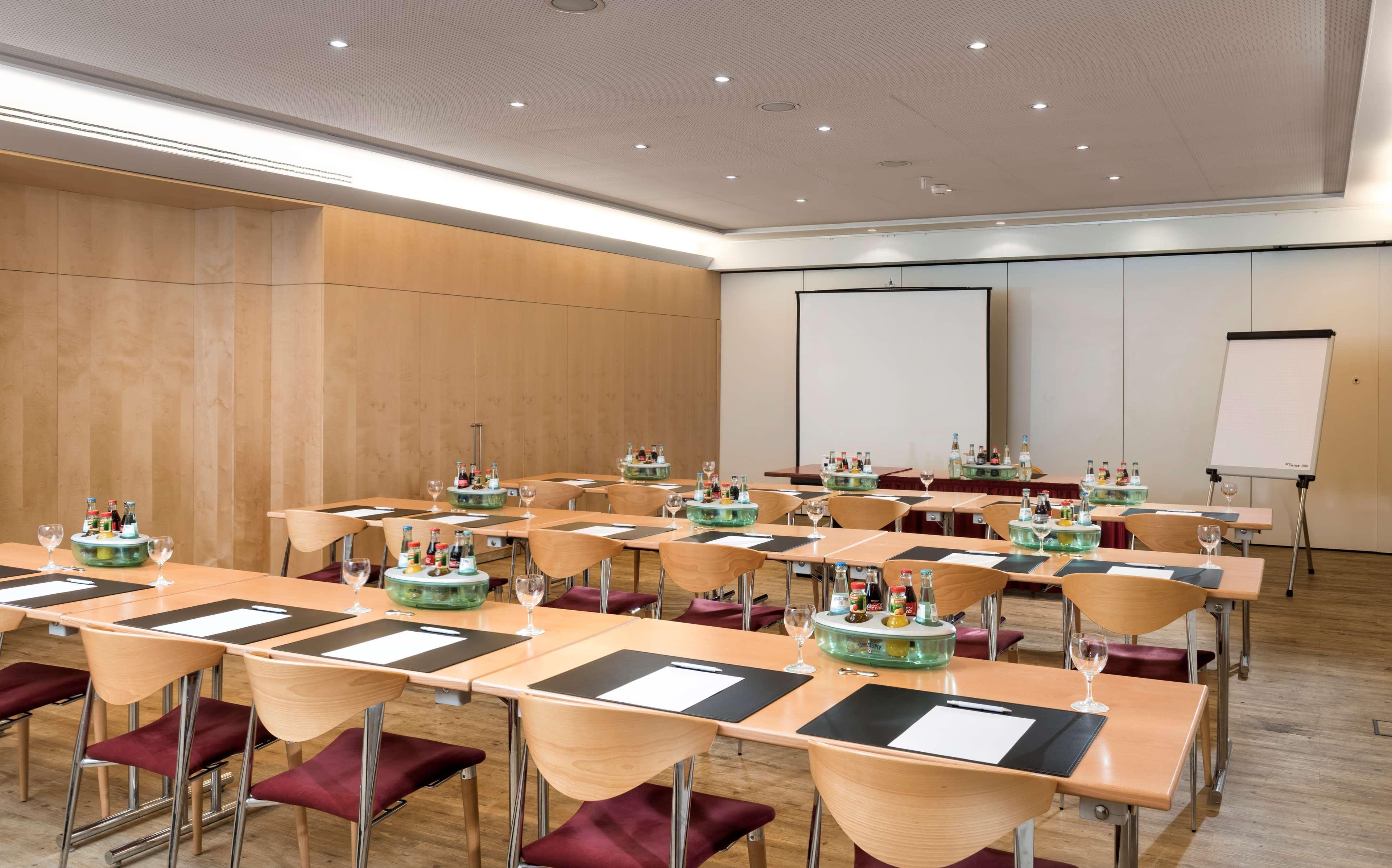 Best Western Hotel Sindelfingen City מראה חיצוני תמונה
